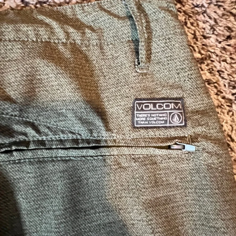 Volcom frickin v4s